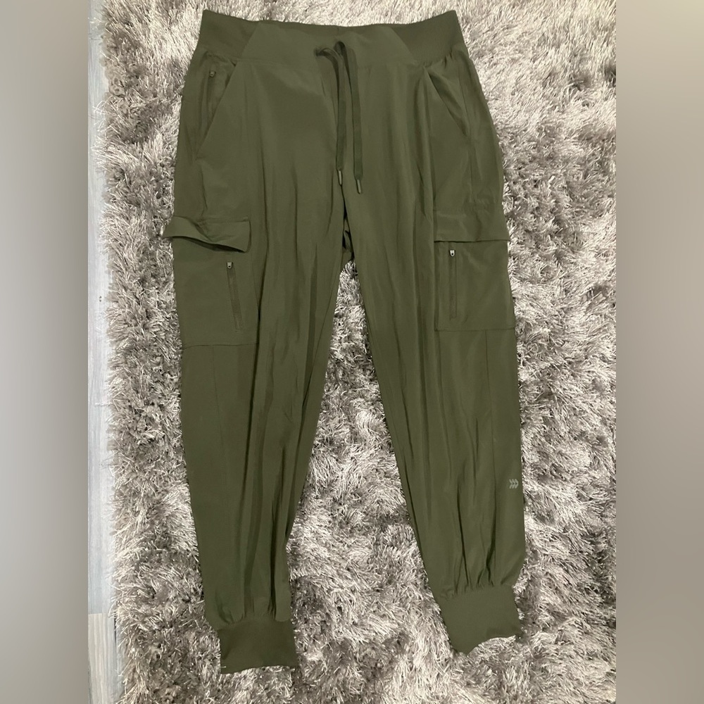 (M) Cargo Joggers